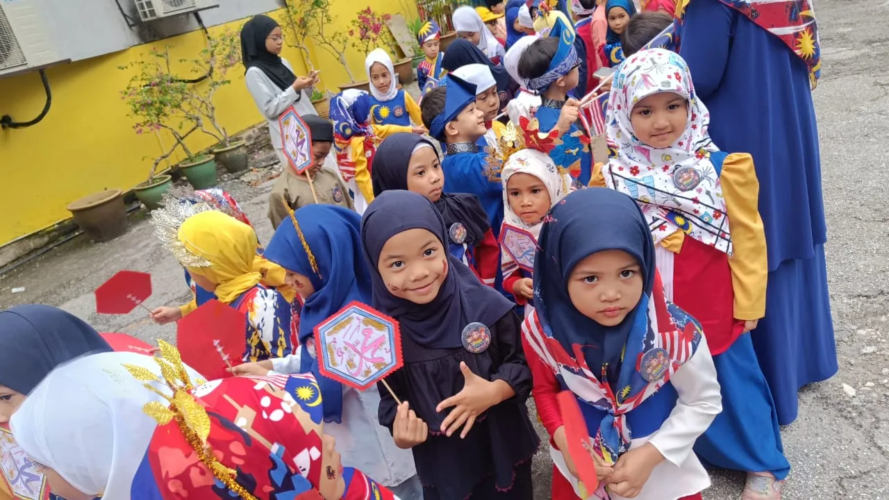 Children learning at Raudhah ADNI